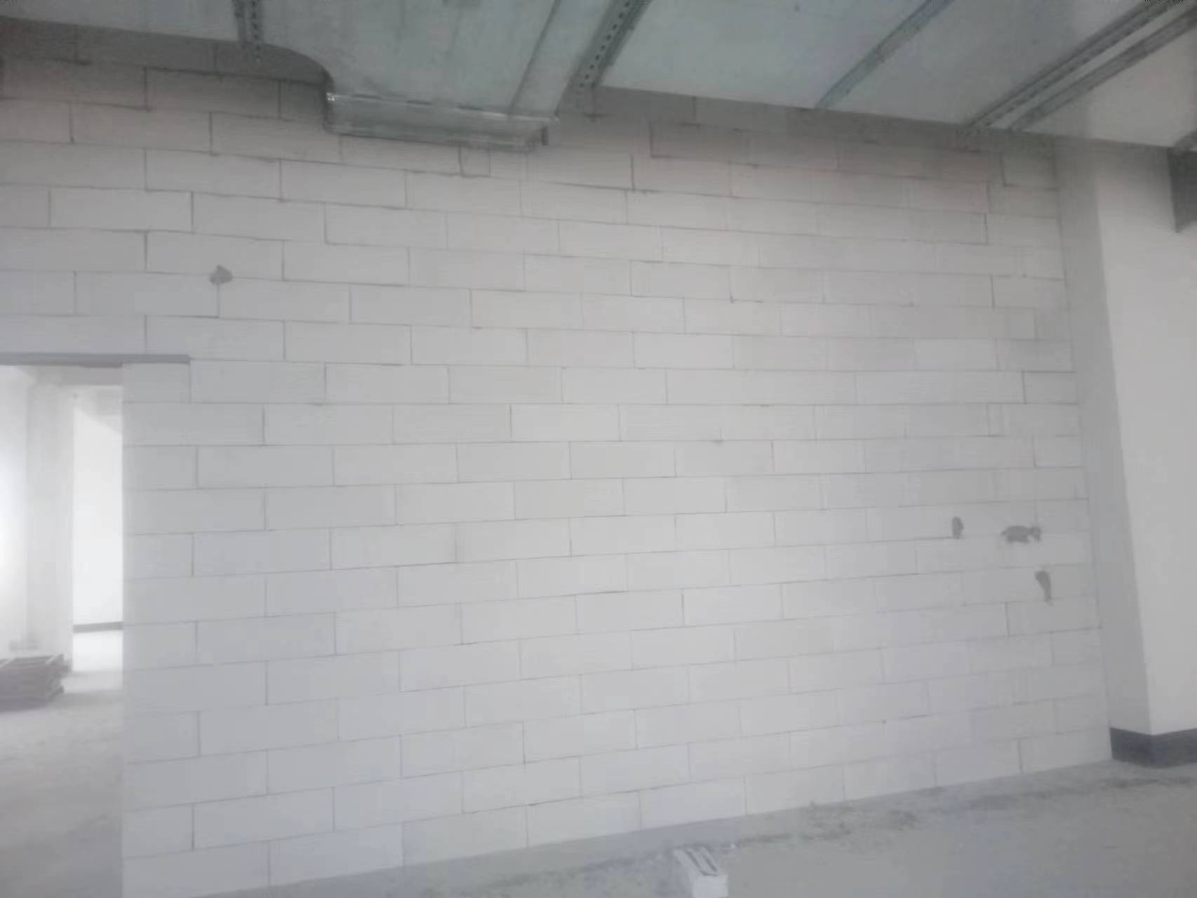 轻质砖隔墙施工场景 7