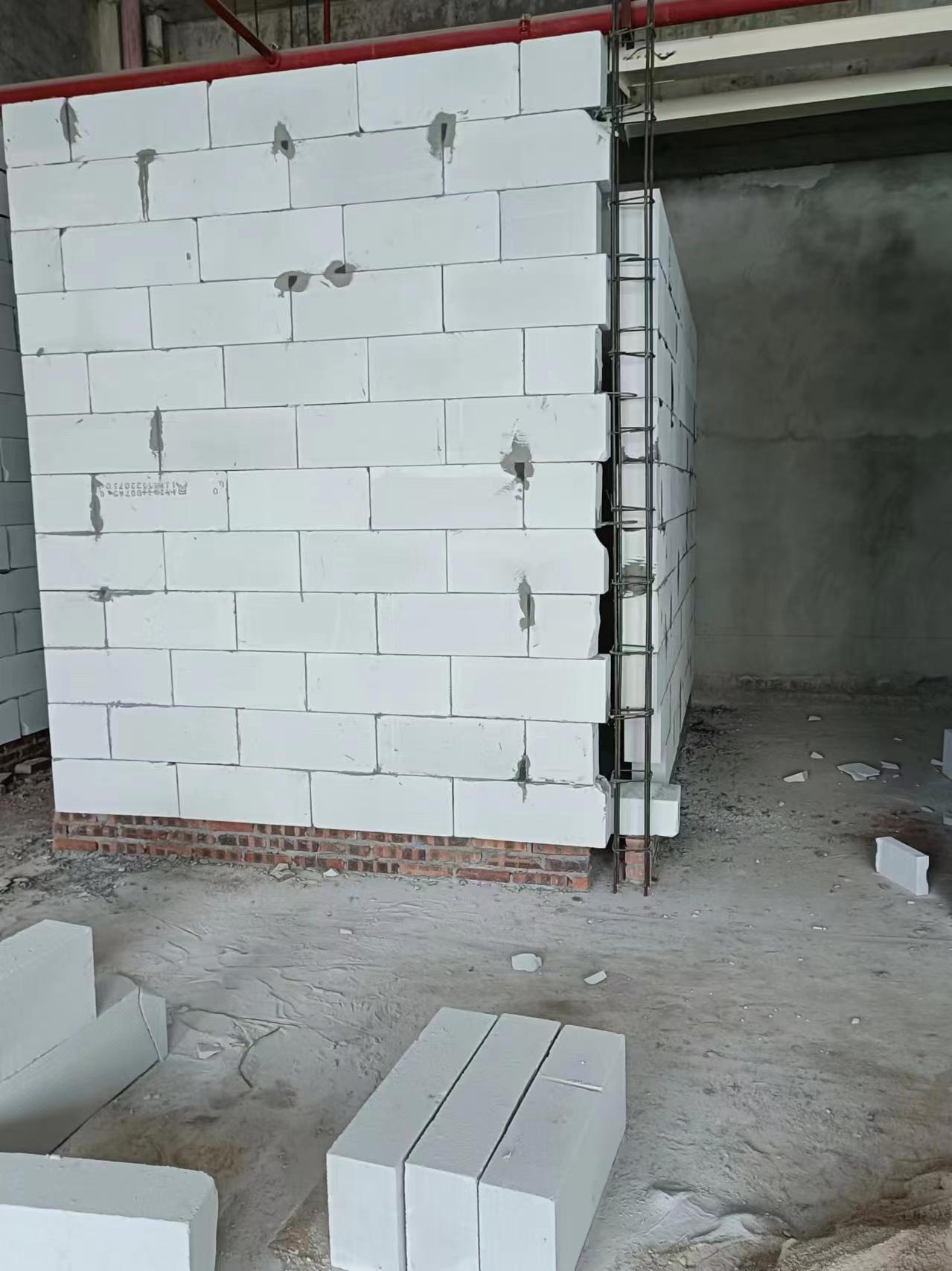 轻质砖隔墙施工场景 1
